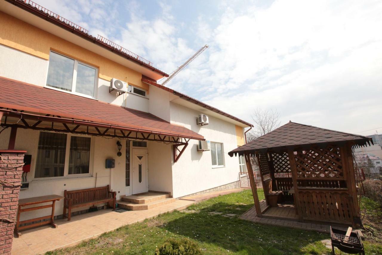 Апартаменти В Центрі Трускавця Truskavets Dış mekan fotoğraf